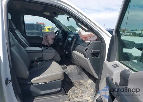 2018 Ford F-250 Xl z USA, uszkodzony, nr VIN 1FT7W2BT5JEB49461